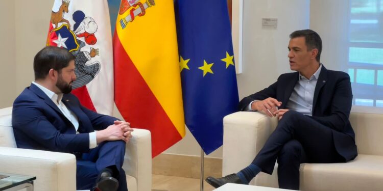 España: Presidente Boric se reunió con Pedro Sánchez en su primera actividad de la gira por Europa