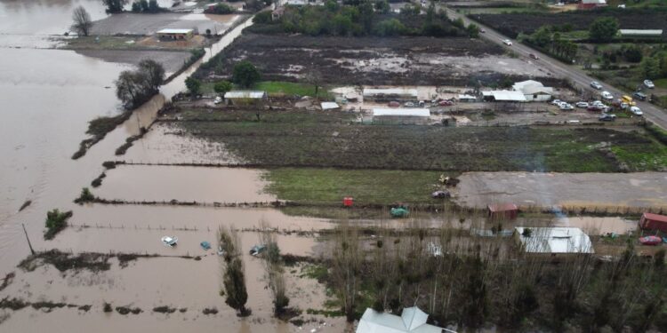 Gobierno espera tener en «próximas semanas» un plan para reconstrucción post inundaciones
