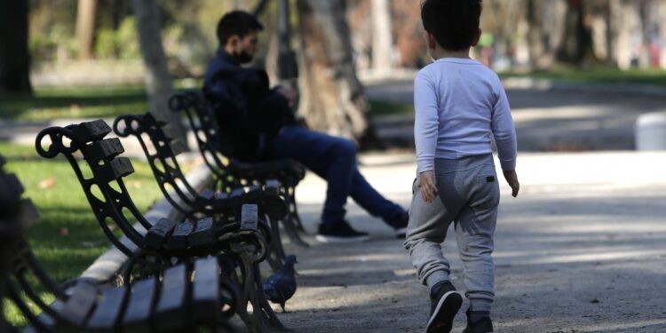 Pensiones de alimentos: Deuda total alcanzó los 102 mil millones y se registran más de 112 mil morosos