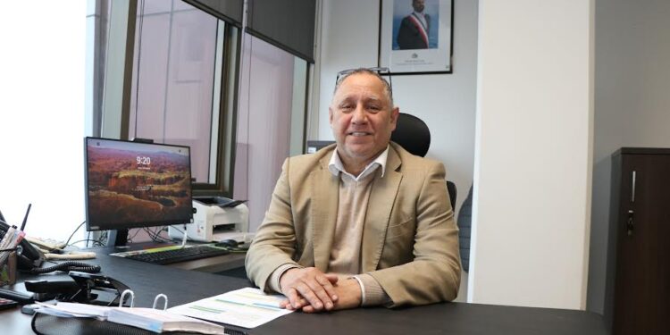 Presentan oficialmente a Rodrigo Alarcón como Director del Servicio de Salud Osorno