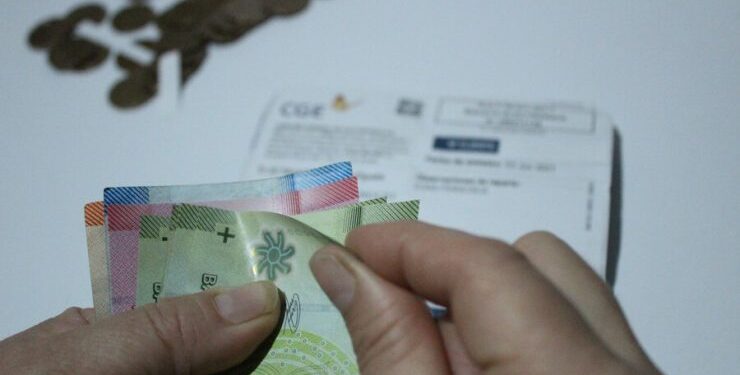 CNE prevé alzas en las cuentas de luz tras el descongelamiento de las tarifas