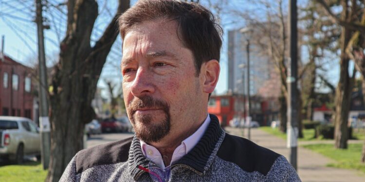 Eduardo Vivanco anuncia querella por filtración de audio y descarta amenazas contra Camila Polizzi