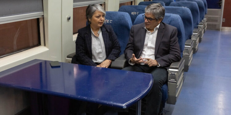 Ministros Jara y Marcel inician gira nacional para informar sobre la reforma de pensiones