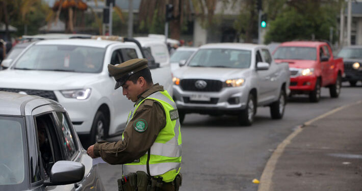 Carabineros totaliza tres millones de controles vehiculares en 2023: 40% fue por conducir sin licencia