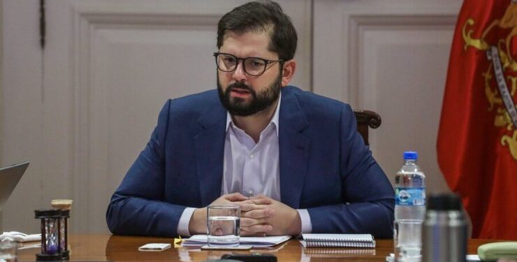 Pdte. Boric se reúne este lunes con Republicanos, PDG y SC en tercer diálogo con oposición sobre reformas
