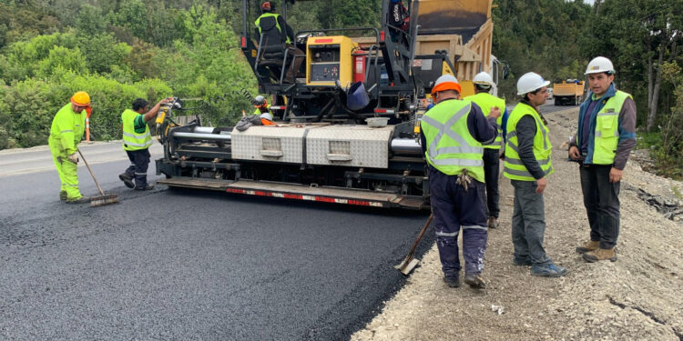Dirección de Vialidad Osorno recibirá maquinarias para mejorar caminos rurales 