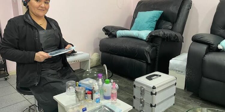 Emprendedoras de la zona son capacitadas por Saesa en “Programa Mujeres con Energía”