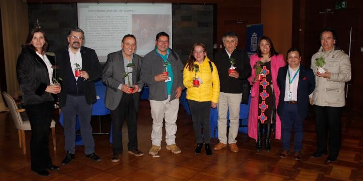 Santo Tomás Osorno presentó proyecto sobre huertos urbanos ante Concejo Municipal 