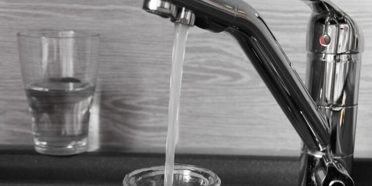 Suspenderán suministro de agua potable en población Schilling y Alday de Osorno