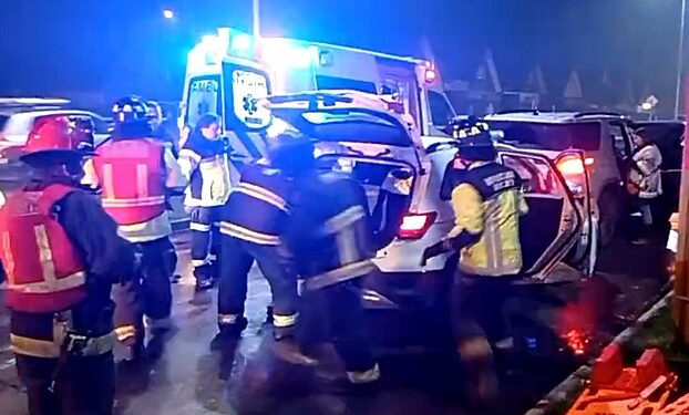 Colisión entre tres vehículos dejó un lesionado en sector oriente de Osorno