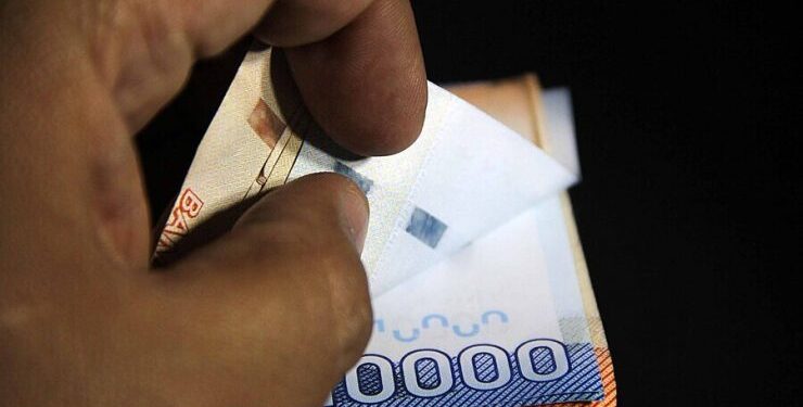 Desde hoy sube el sueldo mínimo: ¿Cuánto aumentó y cuándo lo hará nuevamente?