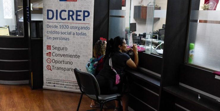 “Tía Rica” subastará más de 71.200 artículos de rezagos de Correos de Chile
