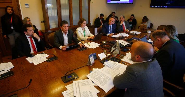 Pensiones de gracia a afectados en el estallido social abre debate en la Cámara