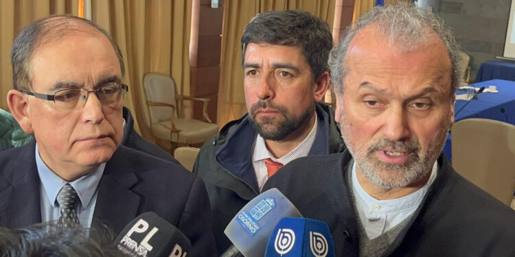 Gobernador Vallespín se une al rechazo por oficio sobre camiones aljibe en Osorno 