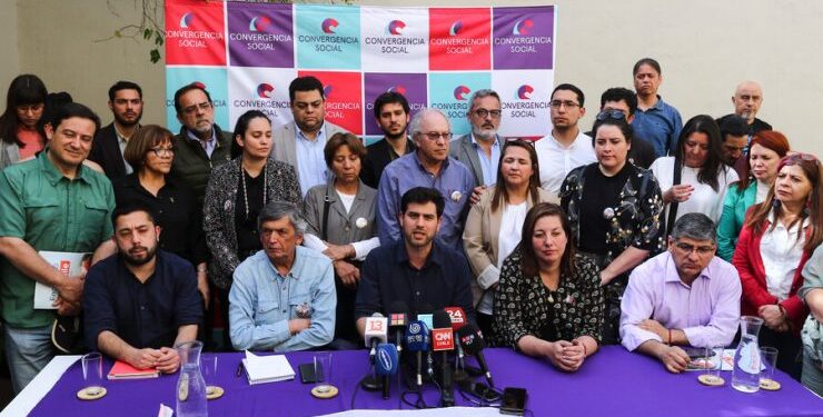Oficialismo acuerda sumar en lista única a la DC para las elecciones municipales y regionales de 2024