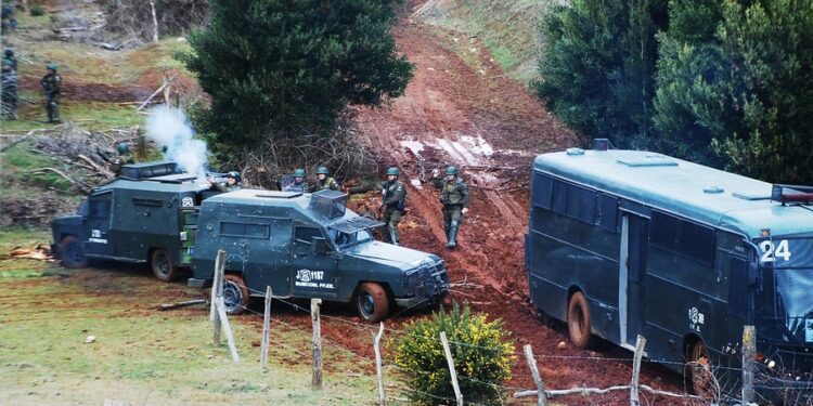 Araucanía: 5 detenidos y armas incautadas deja amplio procedimiento en Temucuicui