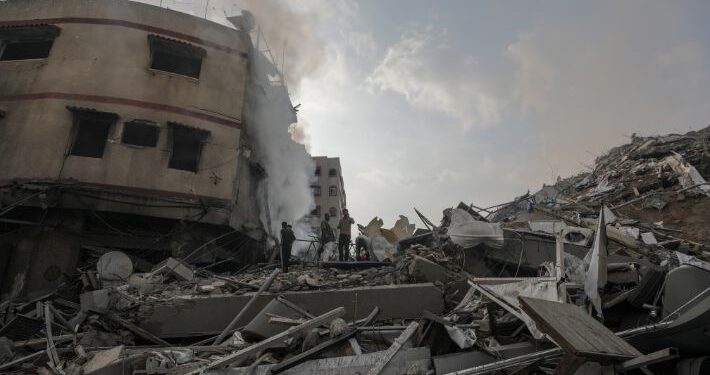 Medio Oriente: Fallecidos bordea los mil e Israel afirma que Hamás tomó más de 100 prisioneros