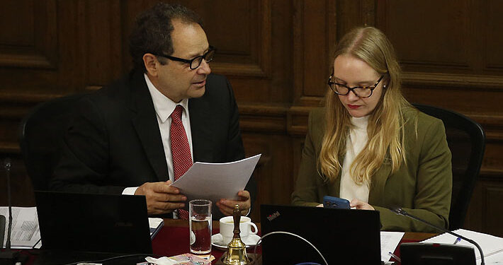 Consejo evalúa adelantar fecha de votación final y aceleraría difusión del texto definitivo