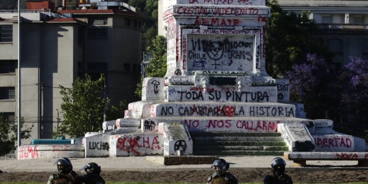 Gobierno desplegará 5.000 carabineros en nuevo aniversario del 18-O