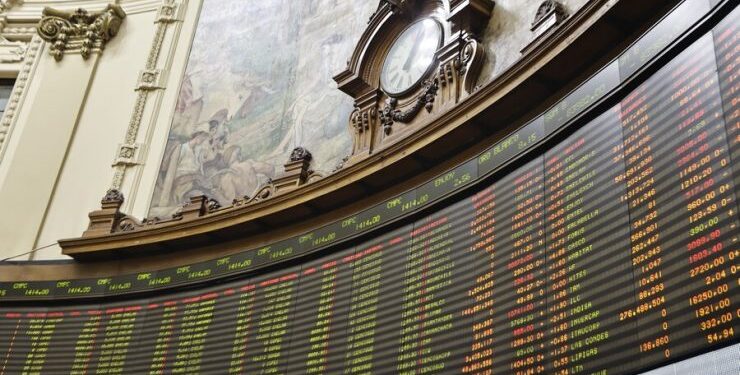 FMI dice que la economía chilena “está encaminándose hacia su crecimiento tendencial”