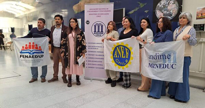 Otro flanco abierto para Cataldo: Trabajadores del Mineduc anuncian paro nacional para este lunes