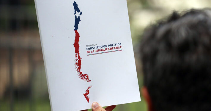 CEP: 62% aún no decide voto para Plebiscito y 29% dice que de ganar el En Contra es mejor elegir otra asamblea