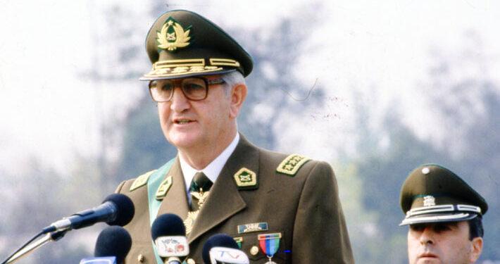 A los 98 años fallece Rodolfo Stange, ex general director de Carabineros y ex senador