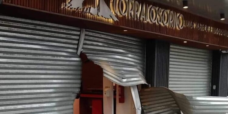 Detienen a dos hombres por “alunizaje” en Puerto Montt: camioneta había sido robado desde Injuv