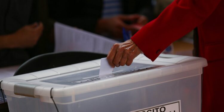 Pulso Ciudadano: 66,3% votaría En Contra en plebiscito constitucional