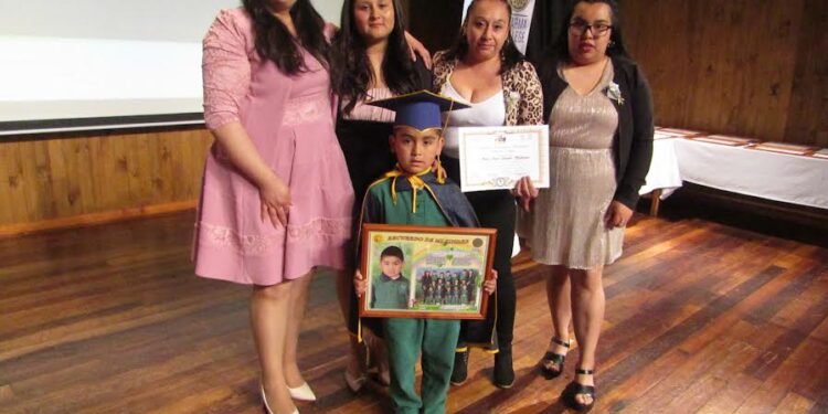 Purranque: Dharma College licencia a 15 estudiantes de kínder que ingresan a Enseñanza Básica