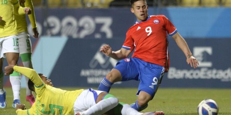 Con varias sorpresas: La Roja publicó la prenómina para el Preolímpico 2024