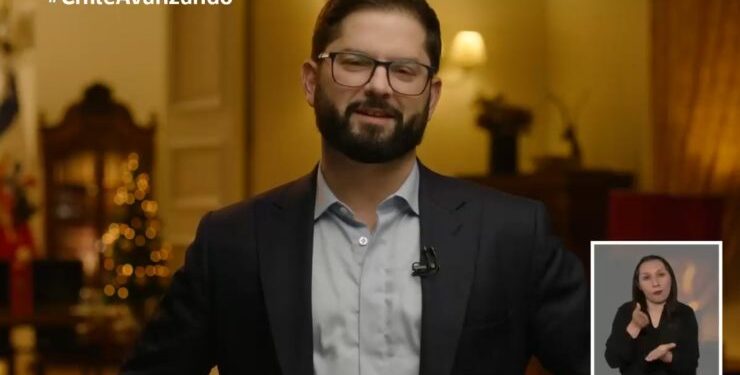 Presidente Boric entrega mensaje de Año Nuevo y recalca: «El país no entró en recesión»