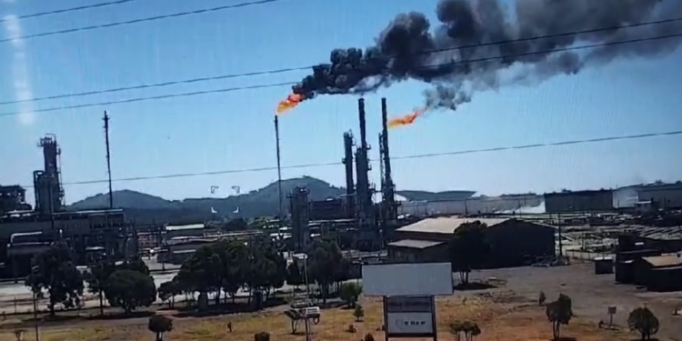 Emanación de humo en refinería ENAP alertó a vecinos de Hualpén