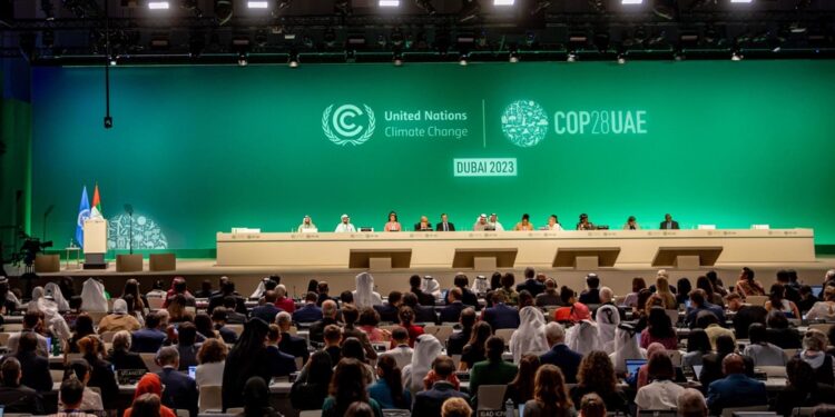 COP28: Acuerdo histórico marca inicio del fin de los combustibles fósiles