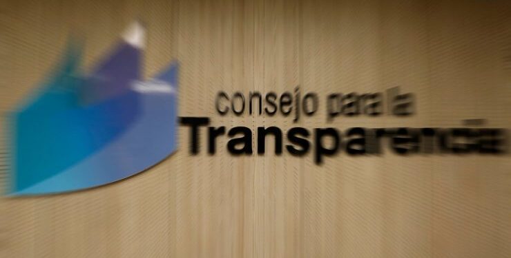 María Jaraquemada y Roberto Munita son los nombres propuestos por el pdte. Boric para integrar el CPLT