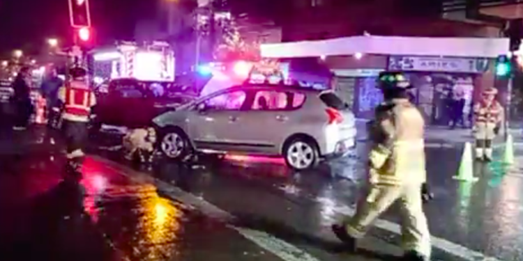 Colisión vehicular dejó una lesionada la noche de este viernes en Osorno