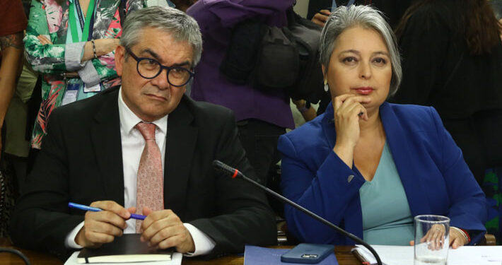 Ministro Marcel asegura que Gobierno mira «con interés» distribuir de cotización adicional en «3 y 3»
