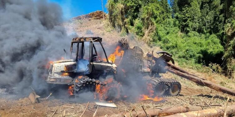 Ataque incendiario destruyó maquinaria en fundo de Teodoro Schmidt