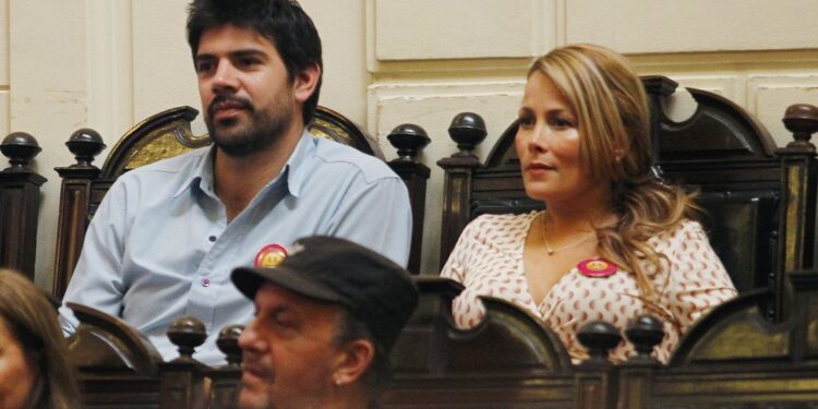«Tenía injerencia»: Fiscal mencionó a diputado Lavín en formalización contra Cathy Barriga