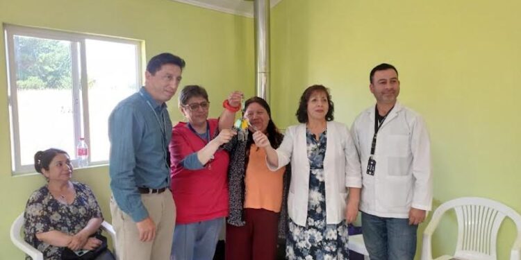 Servicio de Salud Osorno realiza entrega simbólica de EMR de Huali