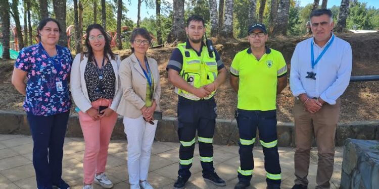 Director (s) del Servicio de Salud Osorno visitó San Juan de la Costa ante alerta roja