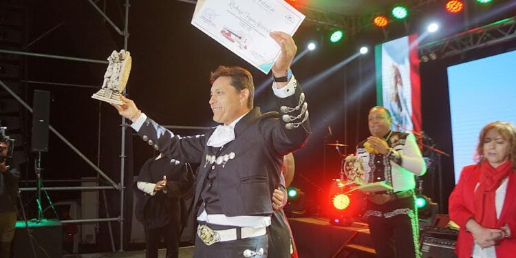 Tocopillano gana serie Golden del Festival Internacional de la Música Mexicana