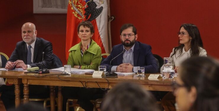Pdte. Boric convoca consejo de gabinete este viernes: Reformas previsional y tributaria se abordarán