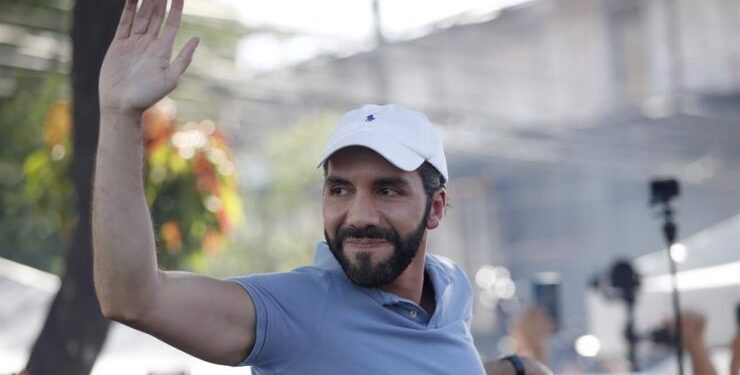 Elecciones en El Salvador: Nayib Bukele se autoproclama ganador “con más del 85% de los votos”