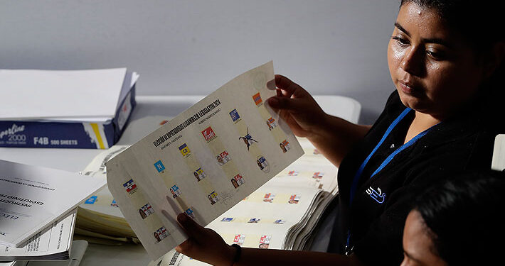 Oposición a Bukele presenta solicitud de nulidad de elecciones legislativas en El Salvador