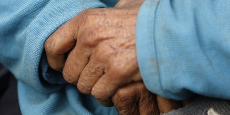 Chile alcanzó un nuevo récord en la esperanza de vida: Superó los 81 años
