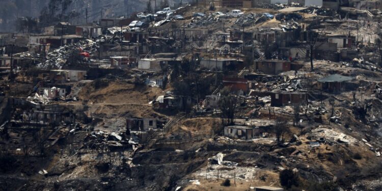 Incendios forestales: Avanza primera nómina de las FIBE para pagar bono desde el viernes