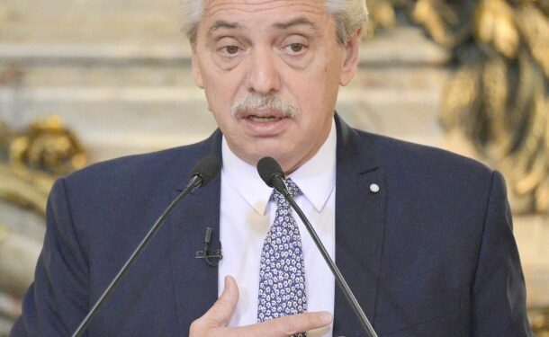 Anuncian investigación contra el expresidente argentino Alberto Fernández por malversación de fondos