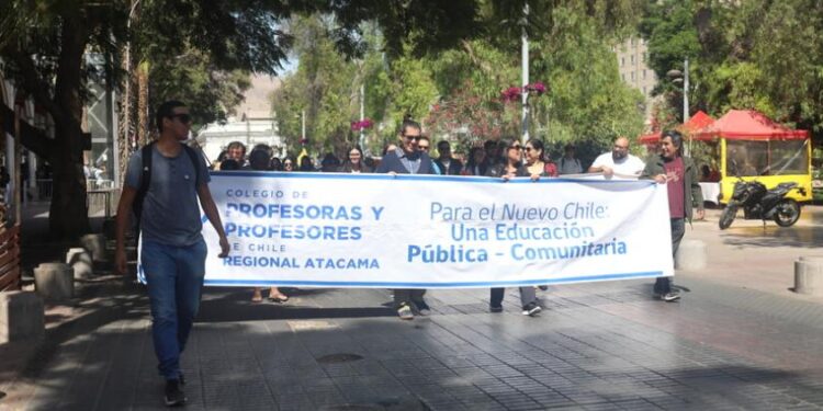Profesores de Atacama deponen huelga de hambre y movilización tras acuerdo con autoridades
