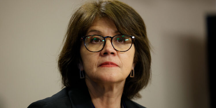 Presidente Boric propuso a Ximena Fuentes como embajadora en el Reino Unido